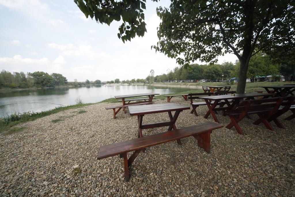 Camping Oaza Bela Crkva  Zewnętrze zdjęcie