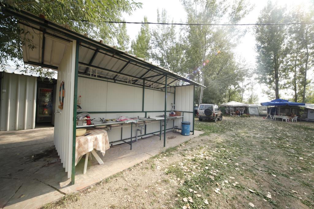 Camping Oaza Bela Crkva  Zewnętrze zdjęcie